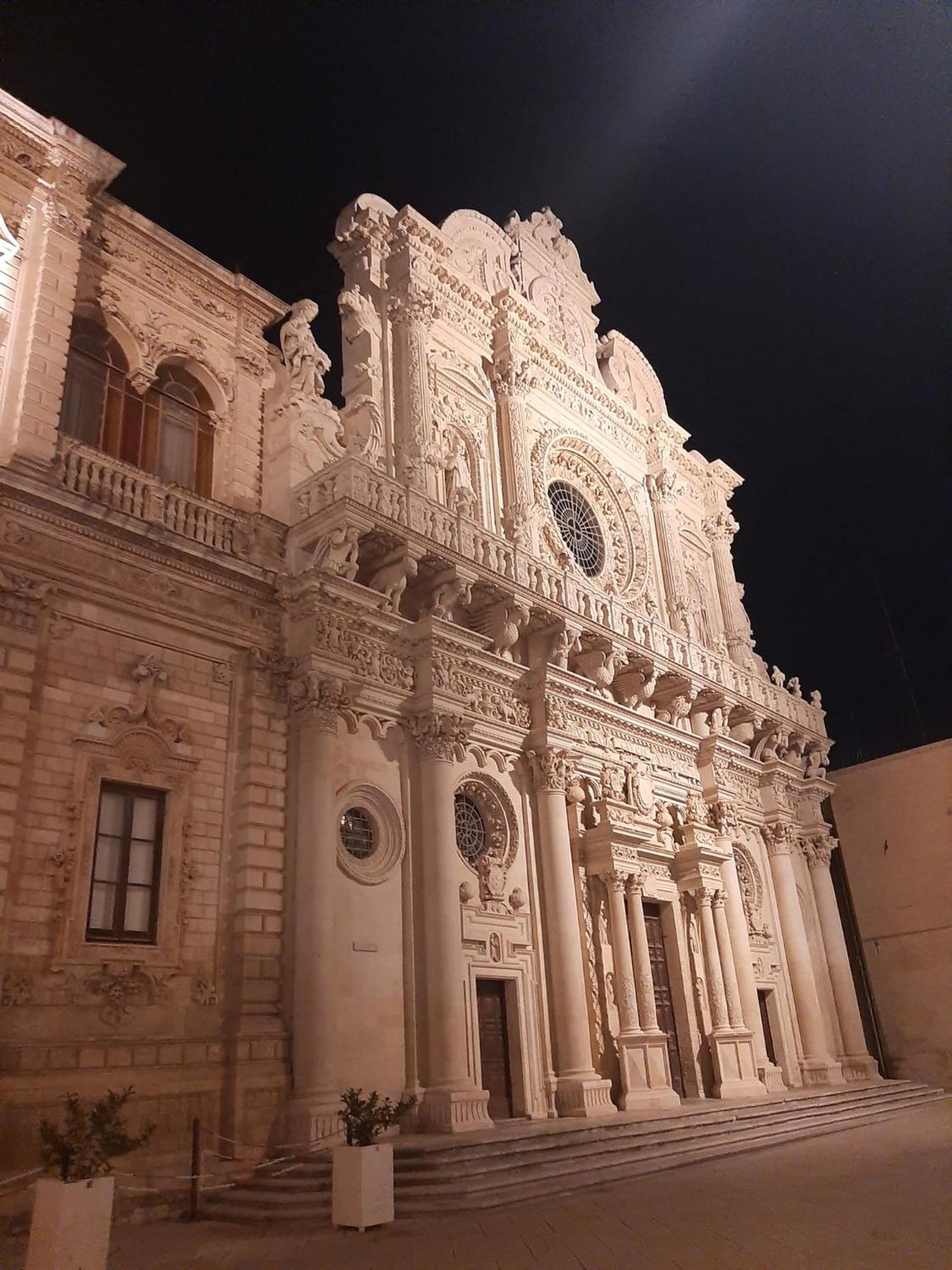 Appartamento La Dimora Del Pumo Lecce Esterno foto